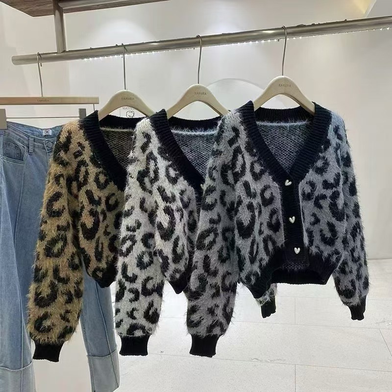 Short loose leopard coat retro knitted sweater for women