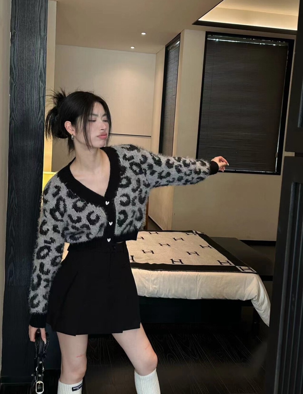 Short loose leopard coat retro knitted sweater for women