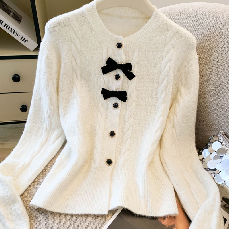 Bow chanelstyle twist thick temperament sweater