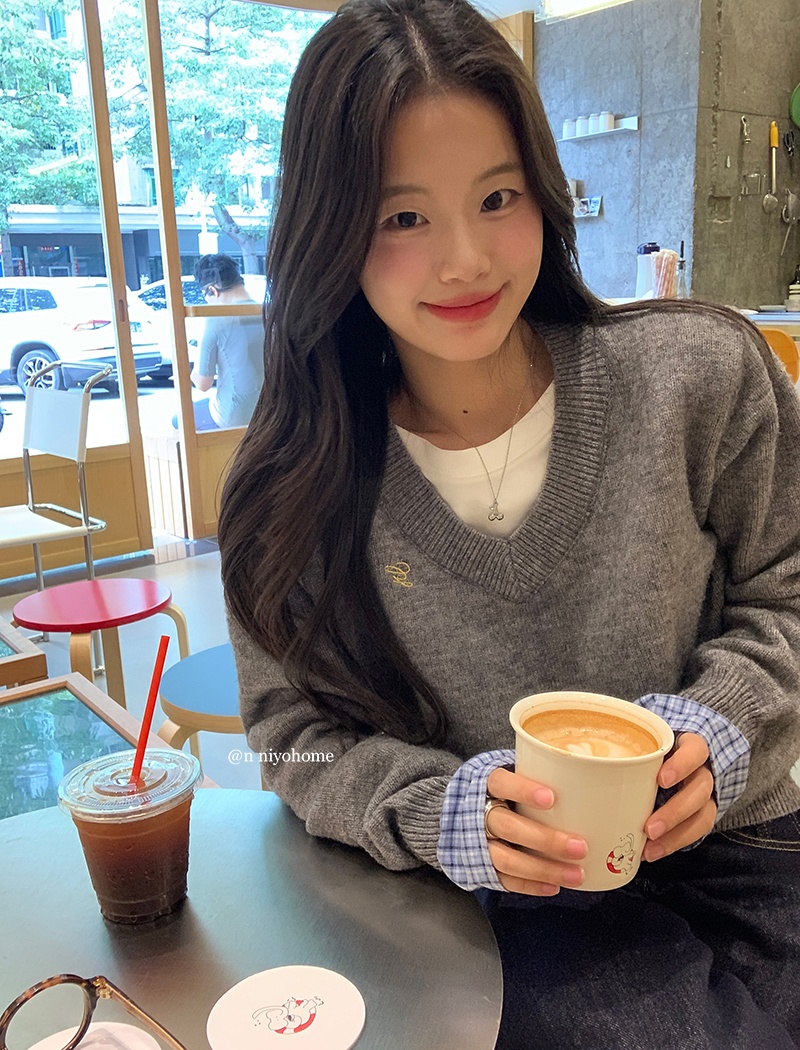 Pseudo-two autumn and winter tops splice sweater for women