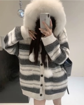 Mixed colors fur collar fashion coat knitted stripe cardigan