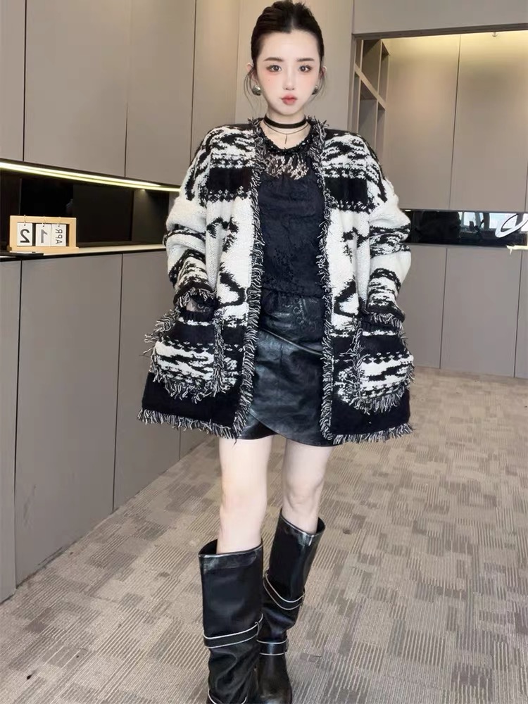 Long autumn cardigan knitted burr sweater for women
