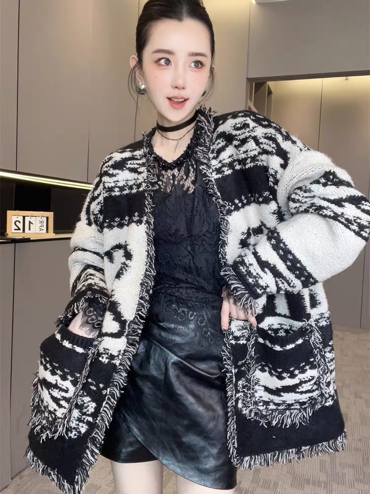 Long autumn cardigan knitted burr sweater for women