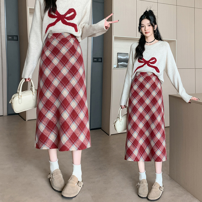 Korean style woolen long thick large yard plaid skirt