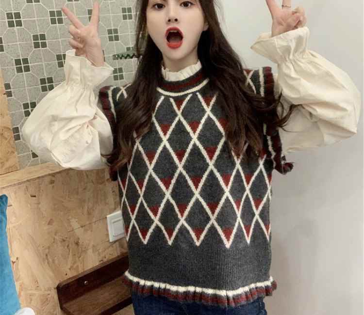 Knitted sweater sleeveless waistcoat for women