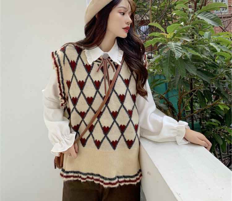 Knitted sweater sleeveless waistcoat for women