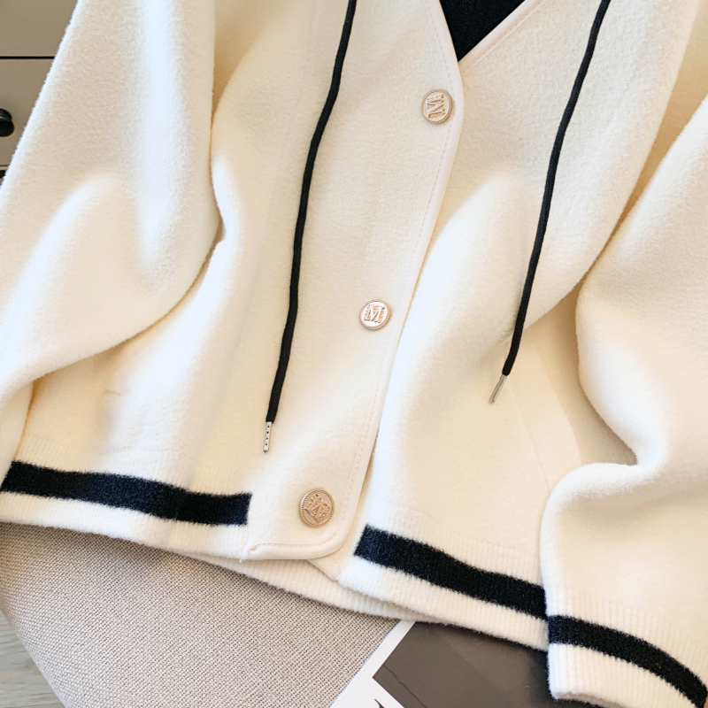 Knitted Korean style tops short cardigan for women