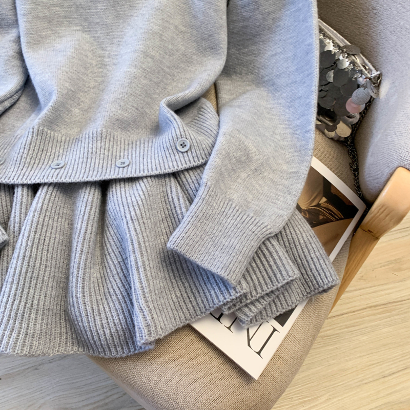 Removable sweater pullover tops a set for women