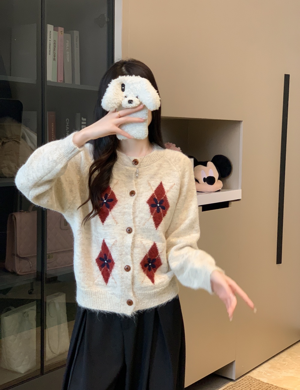 Embroidery round neck quilted sweater lazy retro cardigan