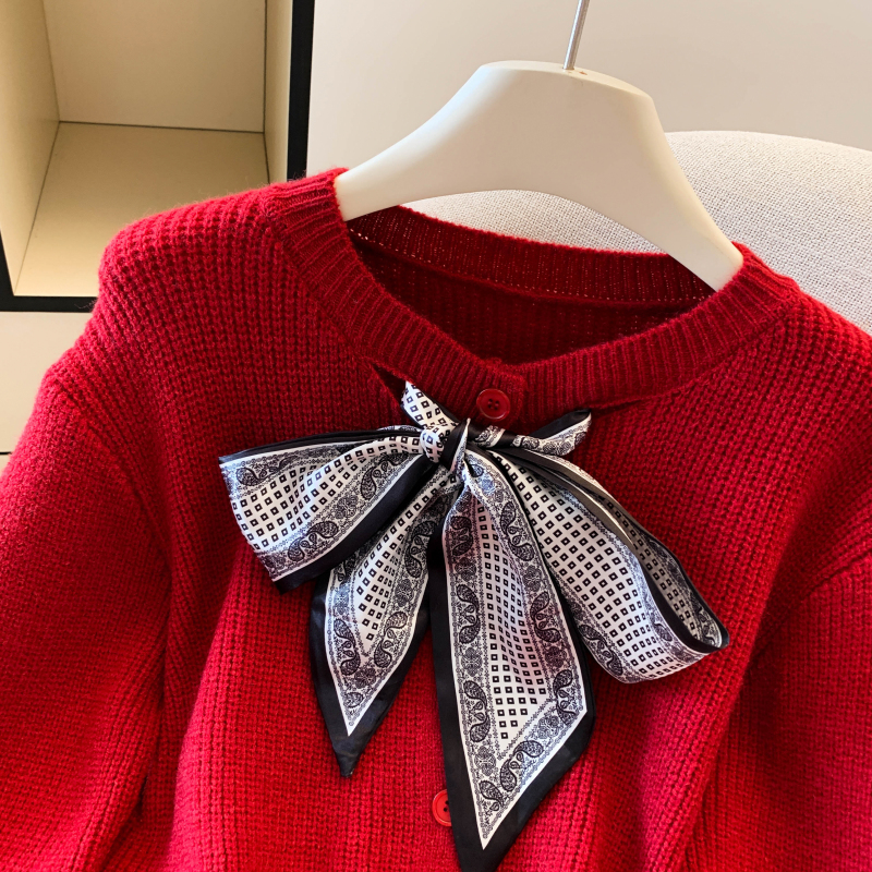 Knitted scarves niche sweater for women