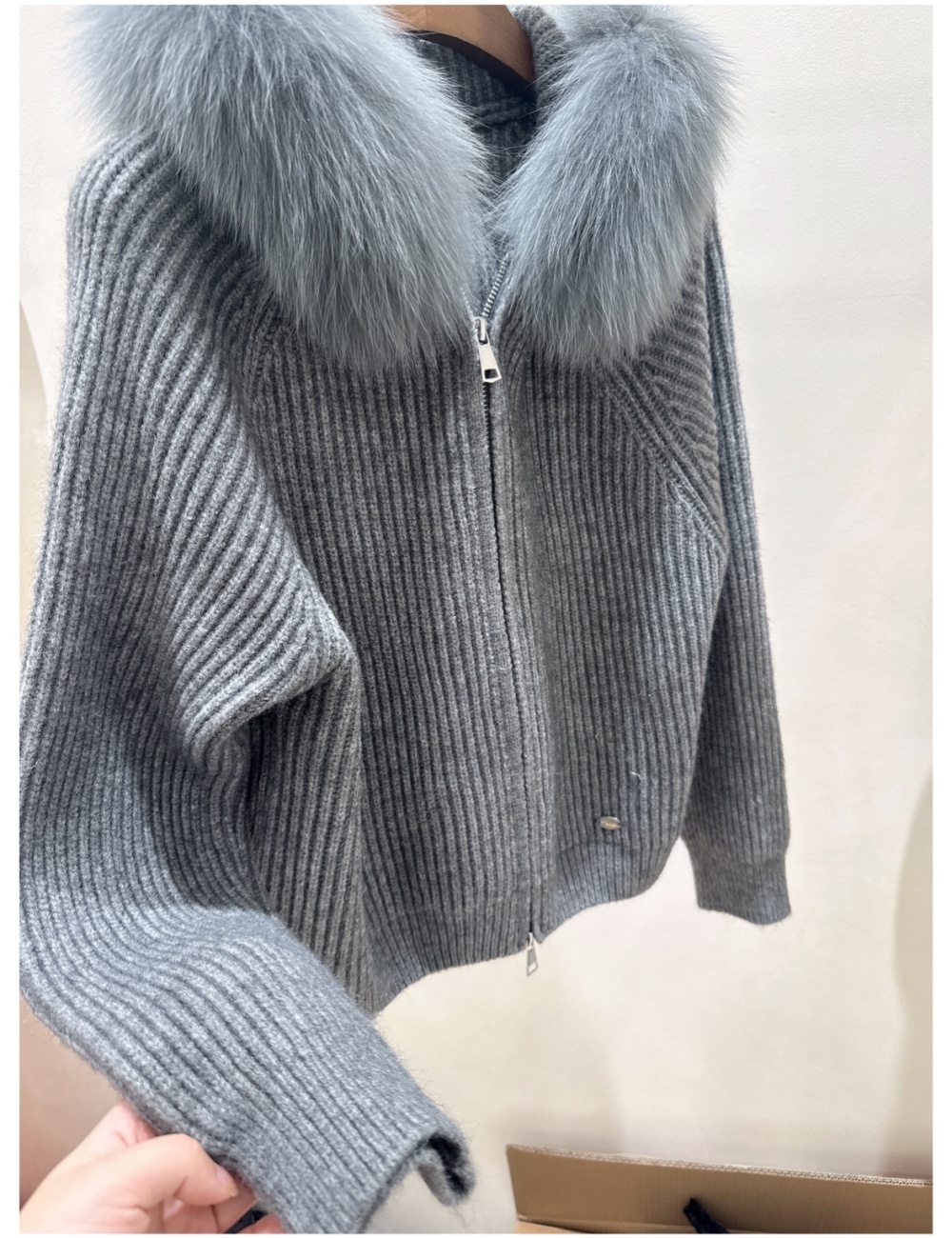 Fox fur collar zip coat short sweater for women
