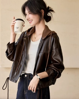 Retro removable hat plus velvet coat for women