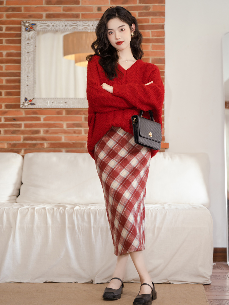 Twist knitted loose sweater lazy red V-neck skirt a set