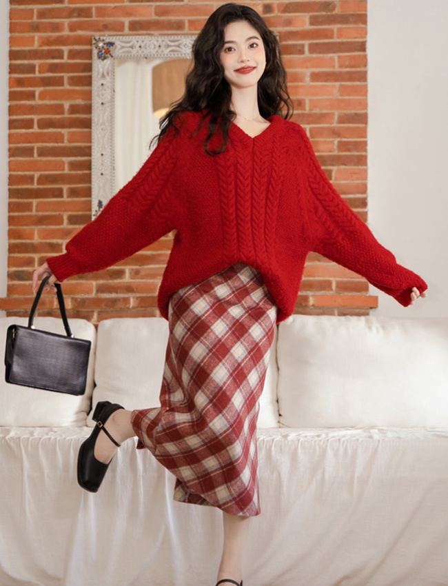 Twist knitted loose sweater lazy red V-neck skirt a set