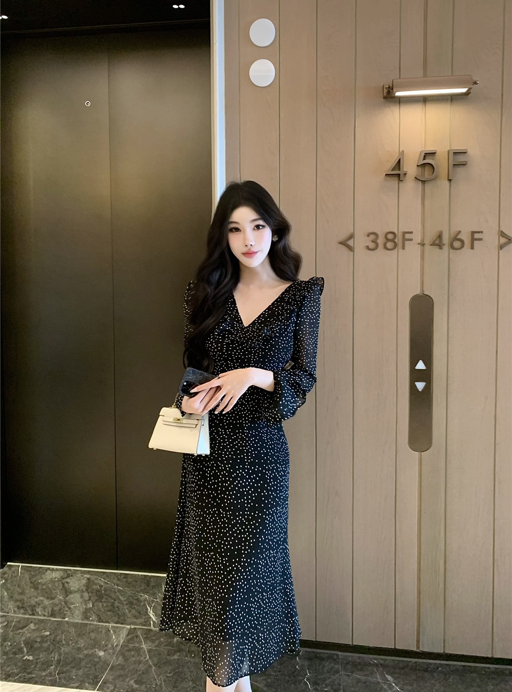 Black long sleeve temperament dress for women