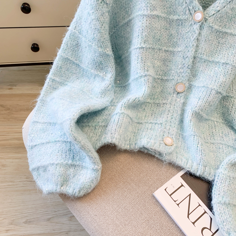 Knitted V-neck niche coat Western style thick tops