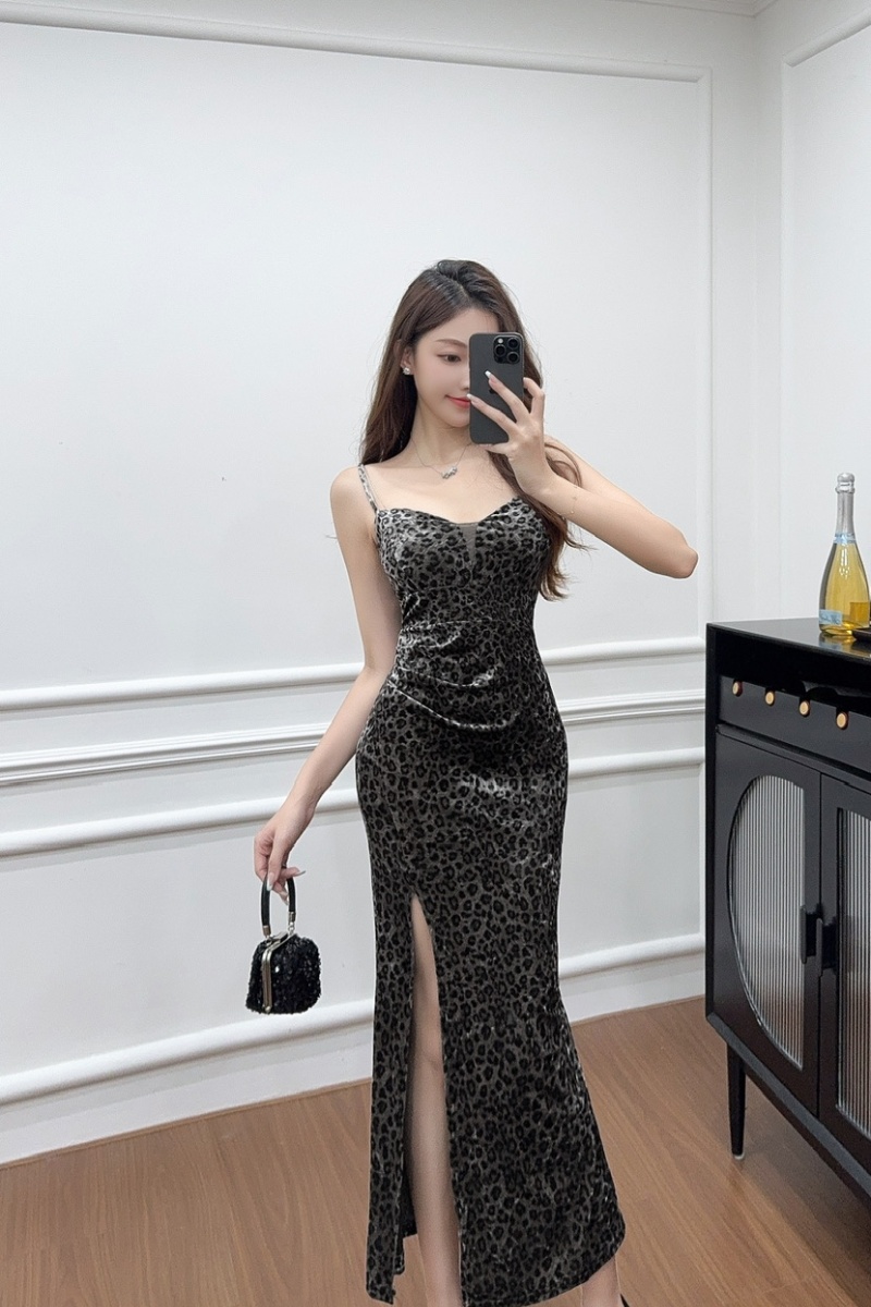 Bottoming sling leopard printing long golden velvet dress