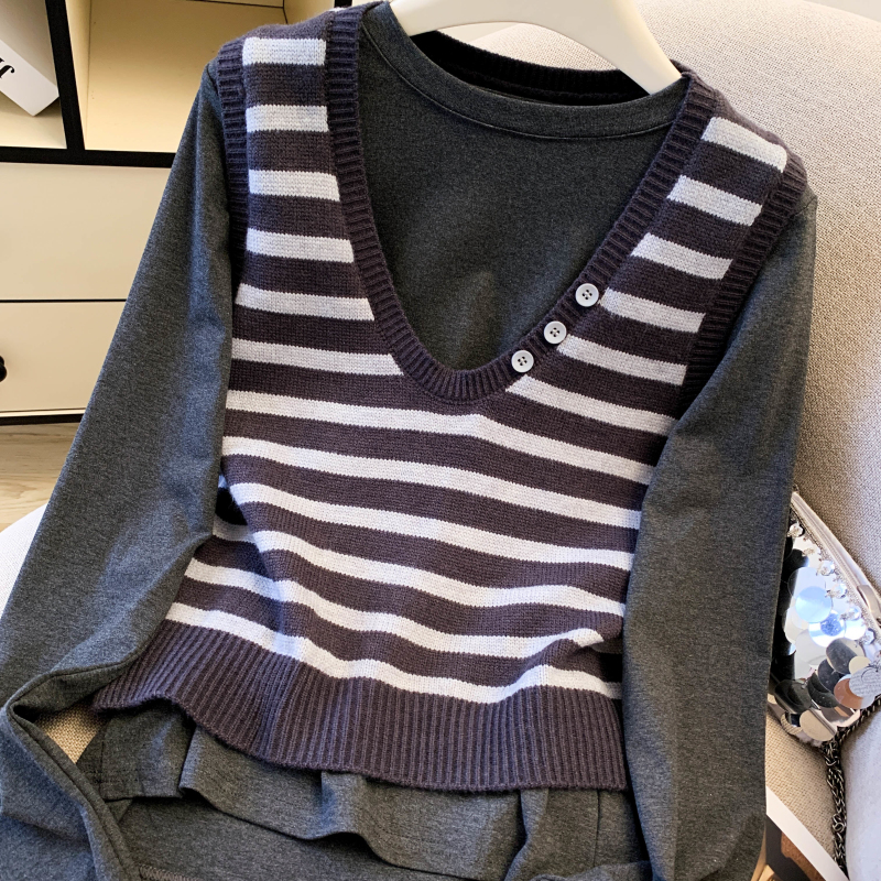 Autumn and winter waistcoat stripe T-shirt 2pcs set