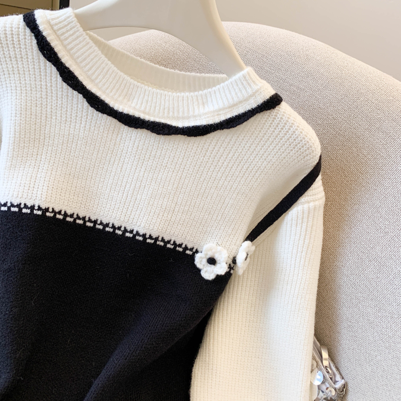 Flowers Pseudo-two tops mixed colors sweater