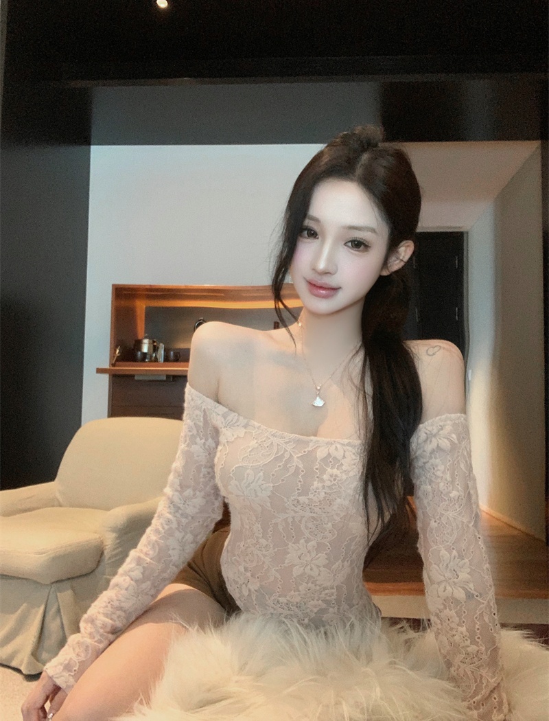 Flat shoulder tops lace T-shirt for women