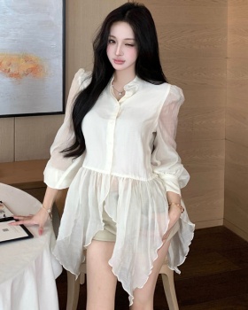 Irregular hem perspective looming shirt