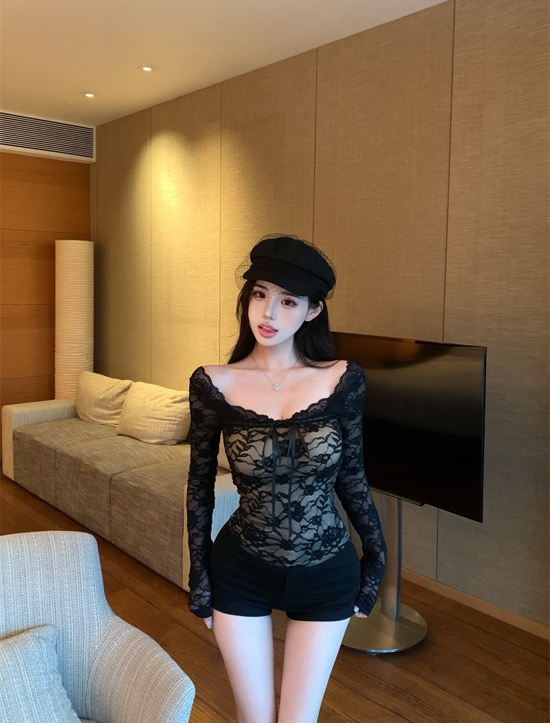 With chest pad tops bottoming shirt for women