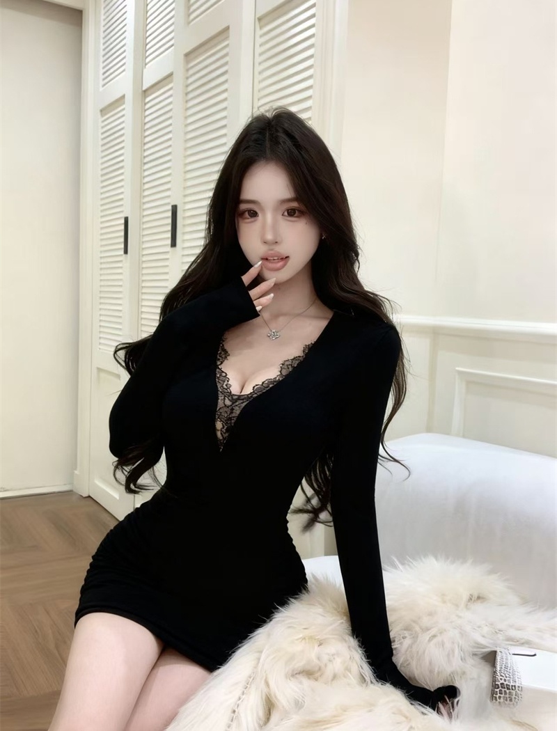 Package hip knitted fold lace V-neck enticement splice dress