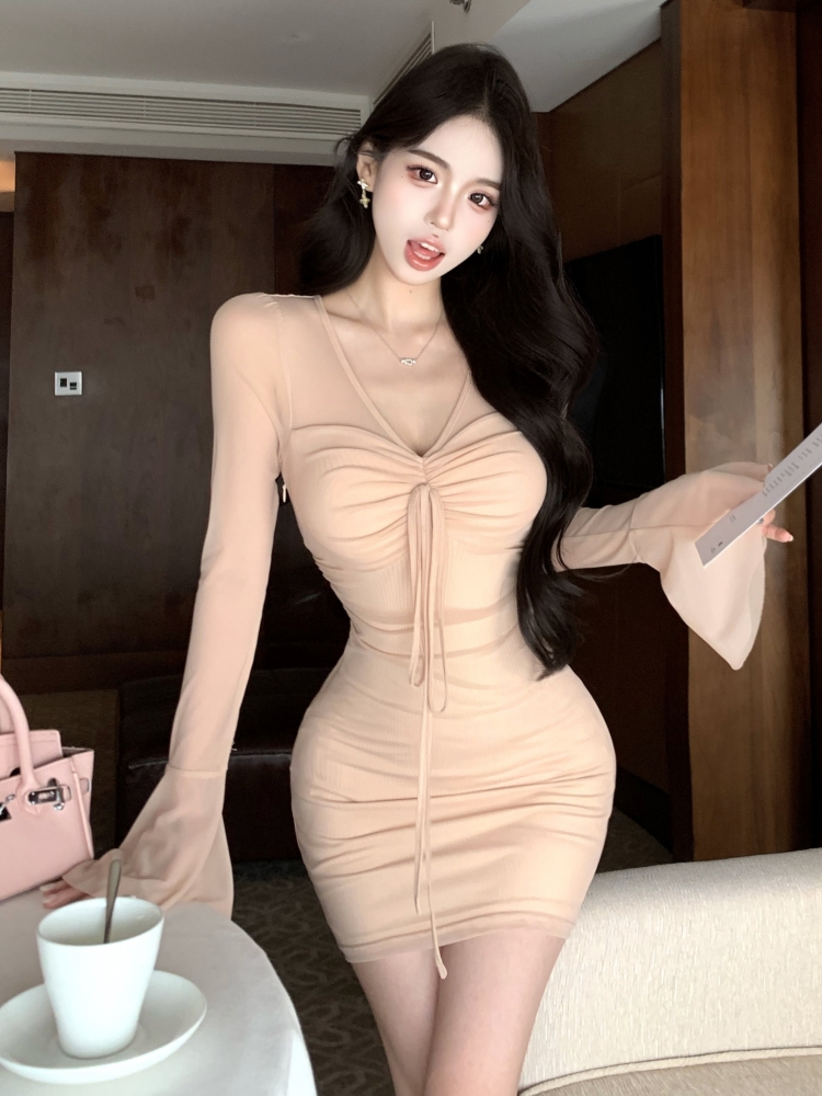 V-neck spicegirl trumpet sleeves short long sleeve slim dress