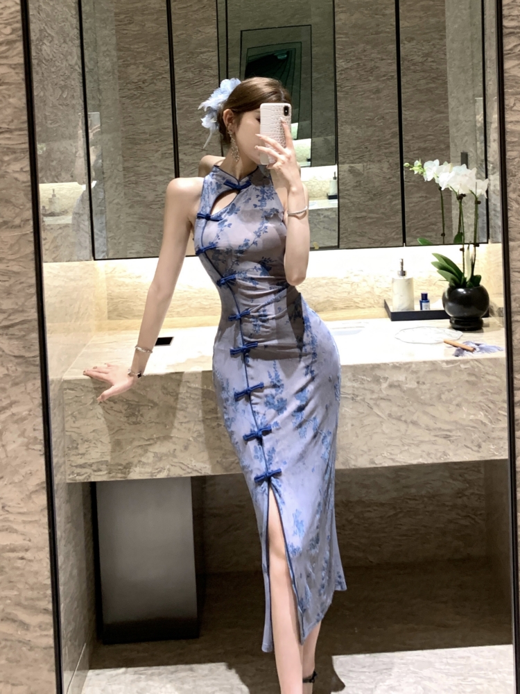 Cstand collar slim cheongsam flocking dress