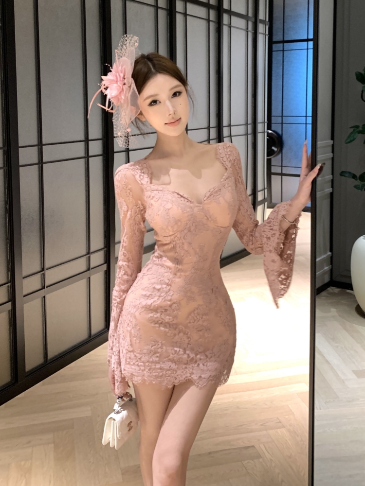 Spicegirl trumpet sleeves slim package hip short dress
