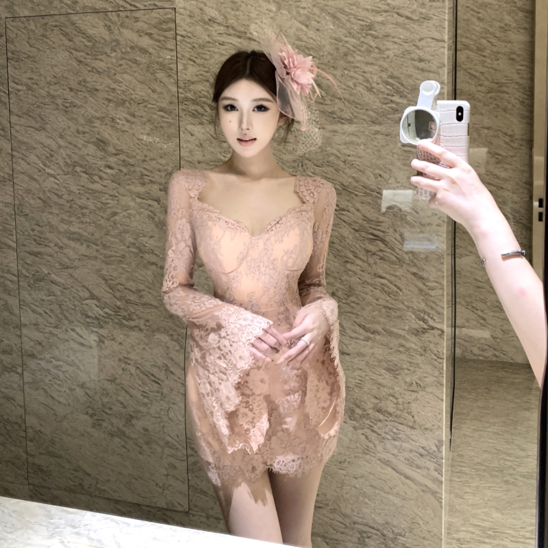 Spicegirl trumpet sleeves slim package hip short dress
