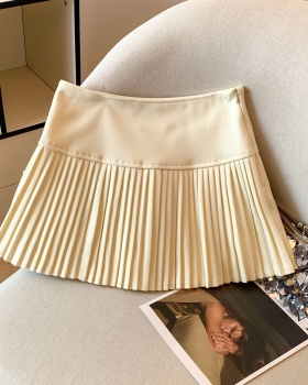 Slim college style skirt for women
