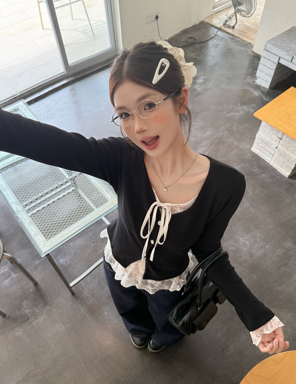 Lace T-shirt long sleeve bottoming shirt for women