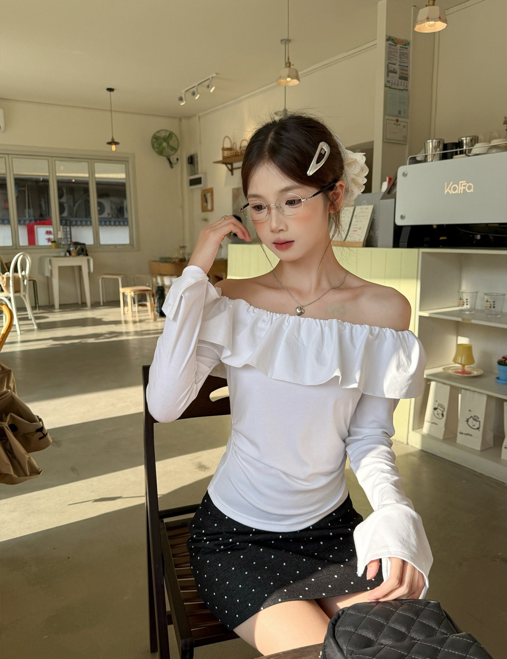 Flat shoulder fold T-shirt pinched waist autumn tops