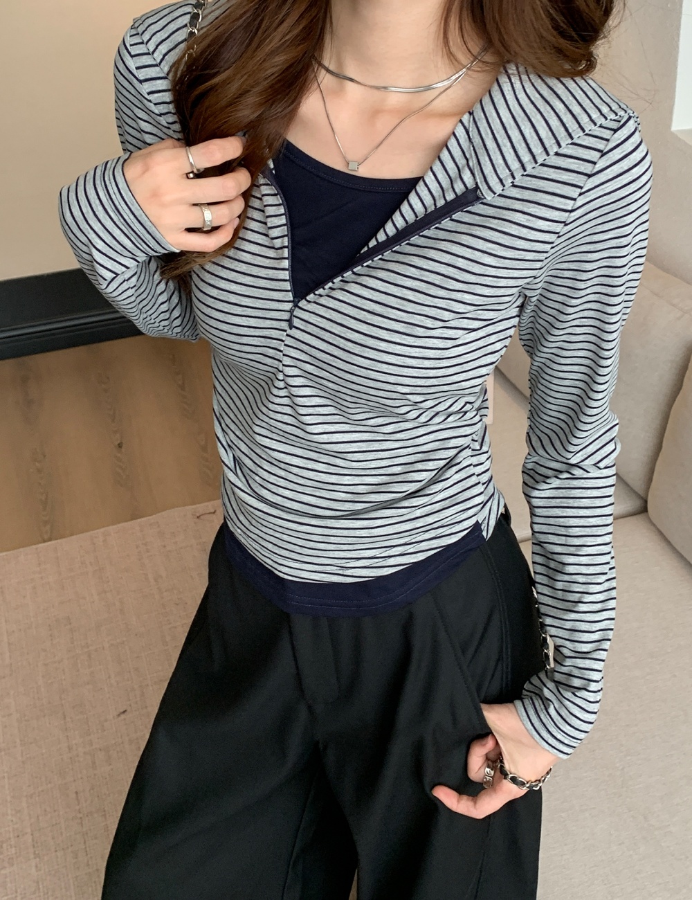 Korean style Pseudo-two stripe long sleeve T-shirt