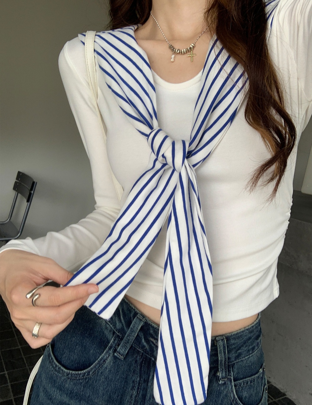 Korean style slim shawl inside the ride T-shirt for women