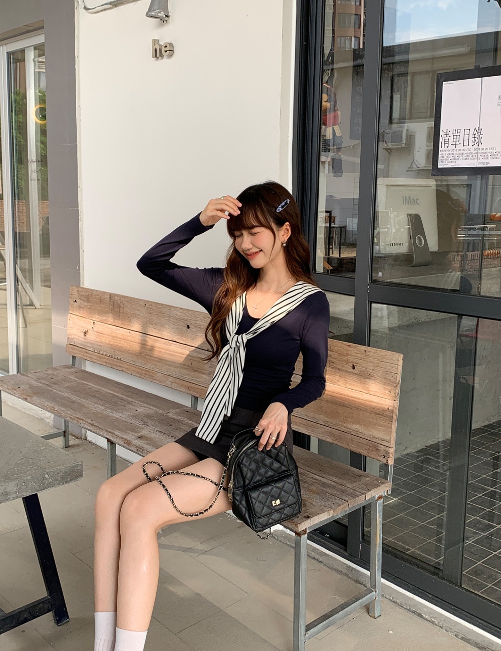 Korean style slim shawl inside the ride T-shirt for women