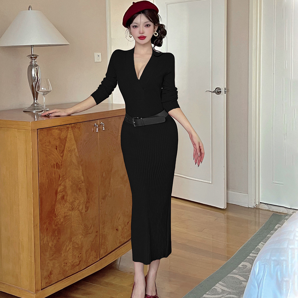Knitted red sweater V-neck long dress for women