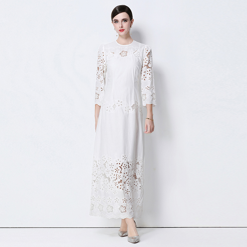 Pinched waist slim embroidered retro hollow dress