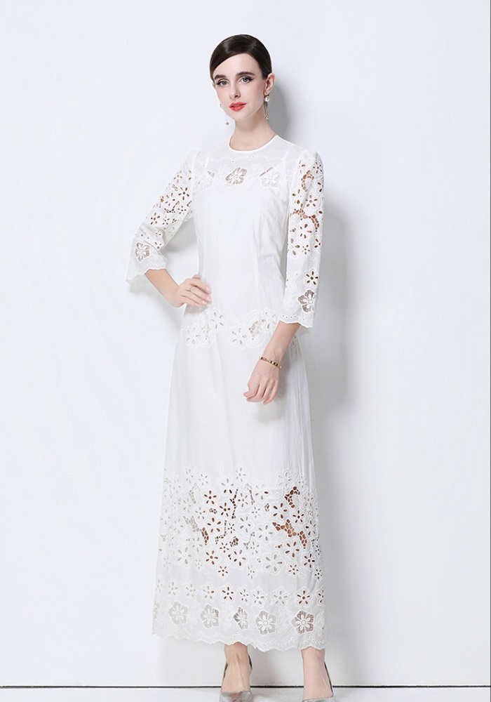 Pinched waist slim embroidered retro hollow dress
