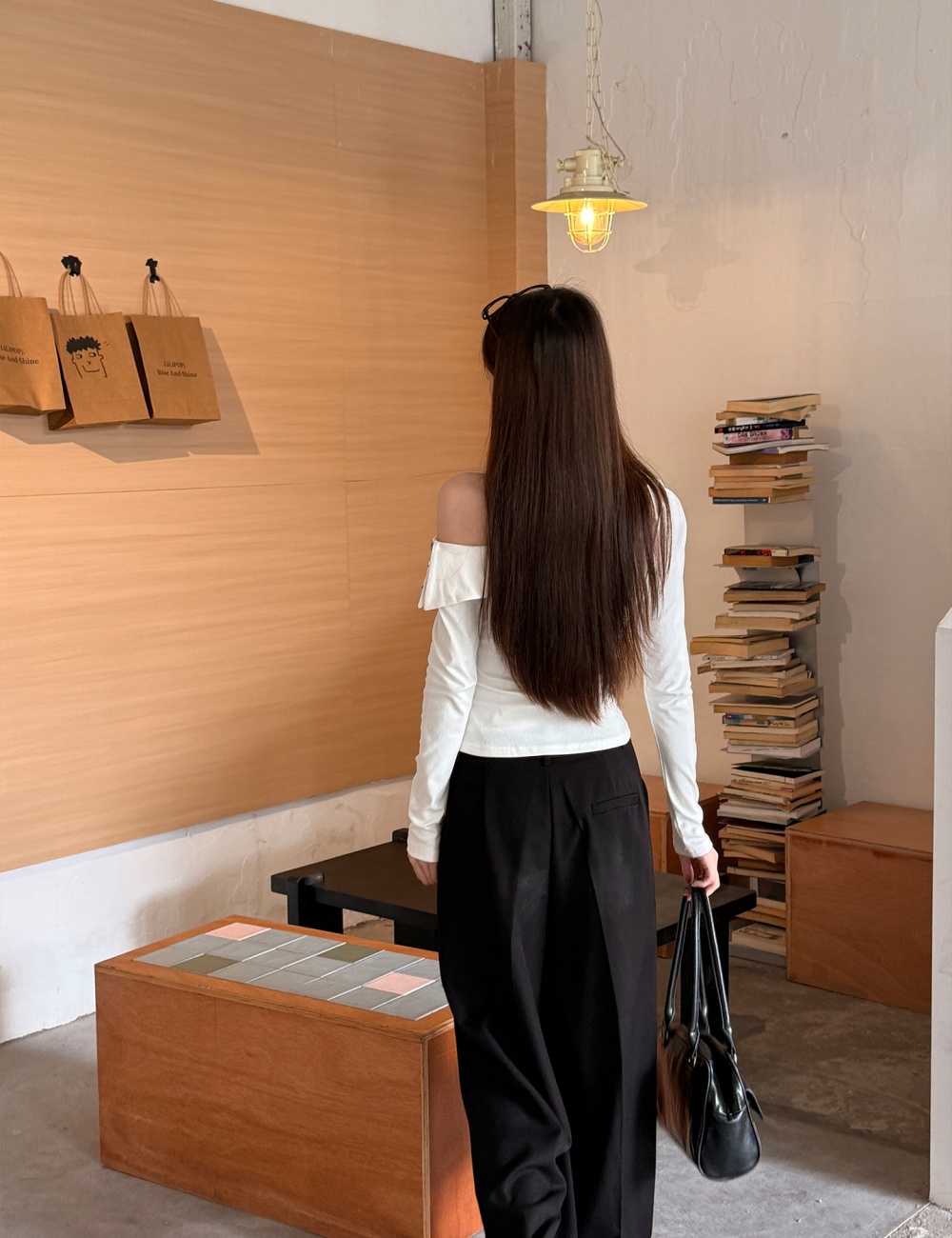 Sloping shoulder T-shirt long sleeve bottoming shirt for women