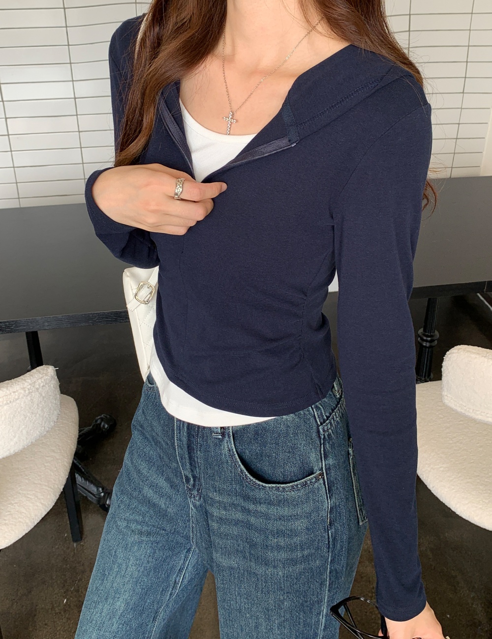 Pinched waist hat long sleeve bottoming shirt for women