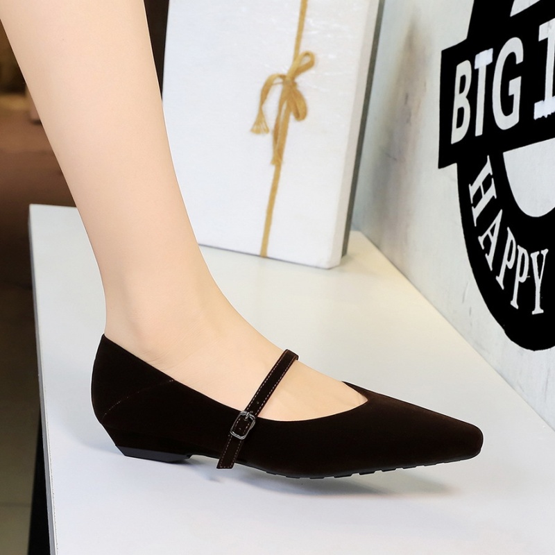 Cingulate fashion pointed low shoes for women