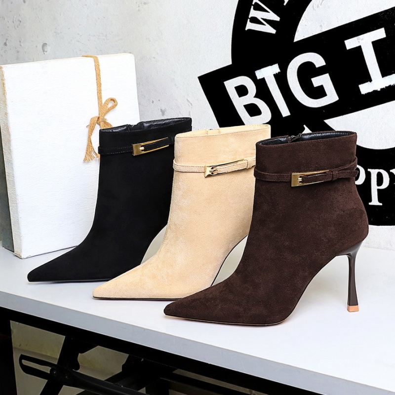 Belt buckle short boots side zipper boots for women