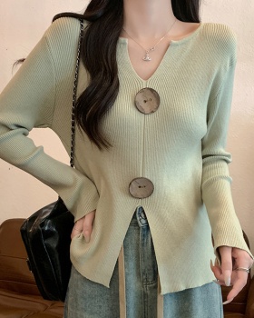 Short V-neck thermal buckle autumn and winter long sleeve sweater