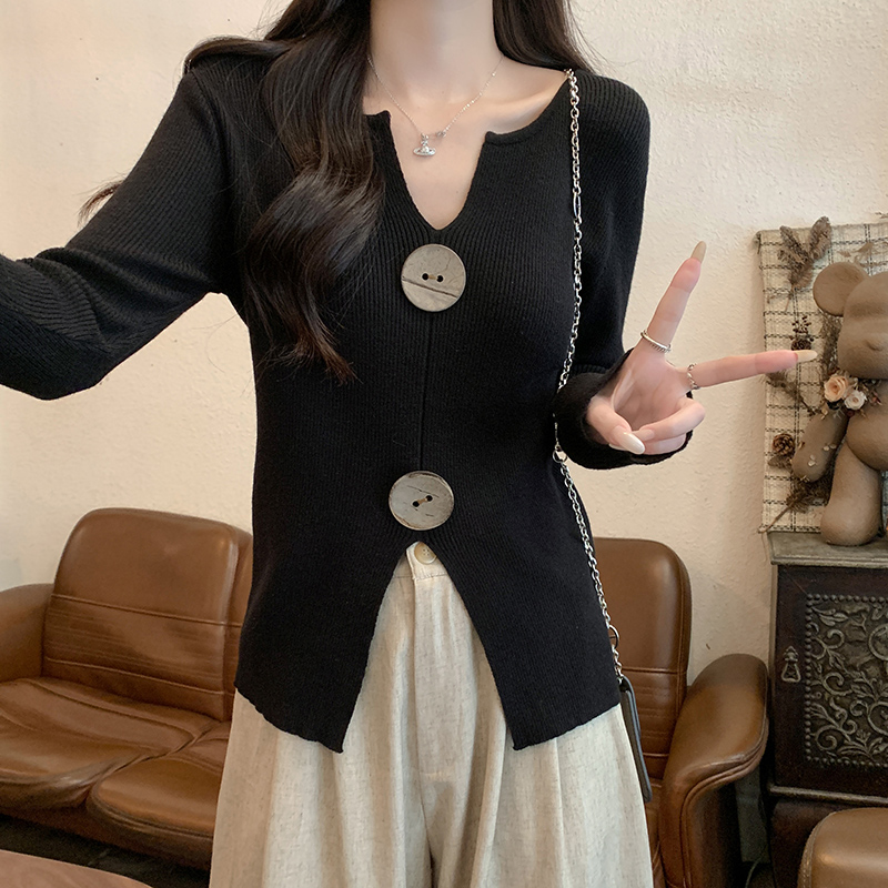 Short V-neck thermal buckle autumn and winter long sleeve sweater