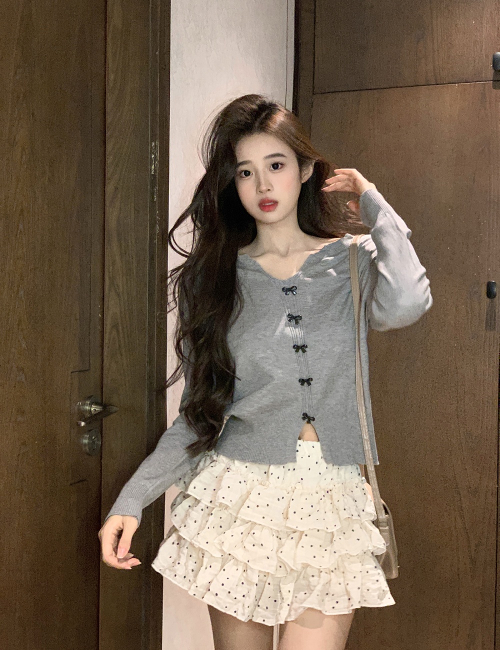 Long sleeve tops V-neck bottoming shirt for women
