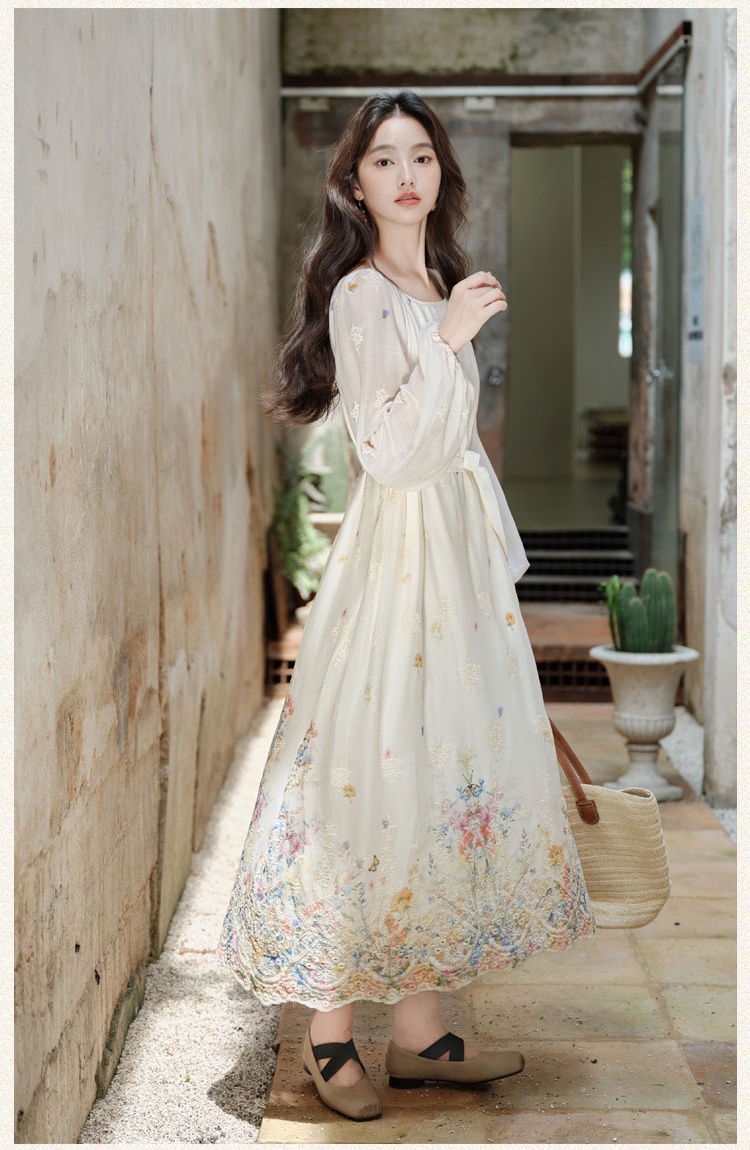 Beautiful loose long dress Casual sunscreen dress for women