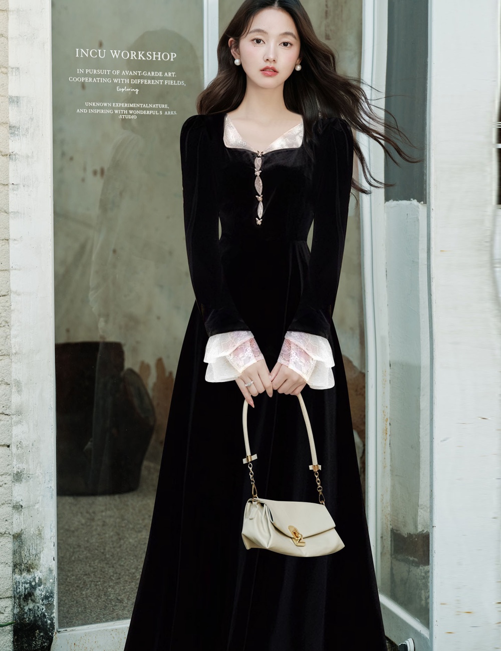 Black Hepburn style banquet dress for women