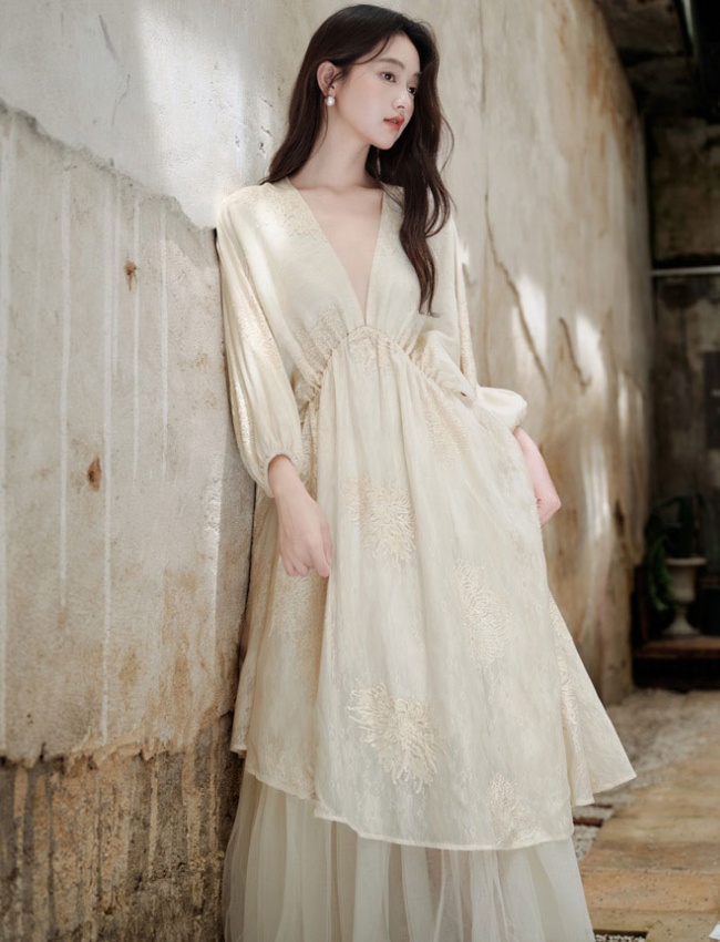 Frenum France style pinched waist dress